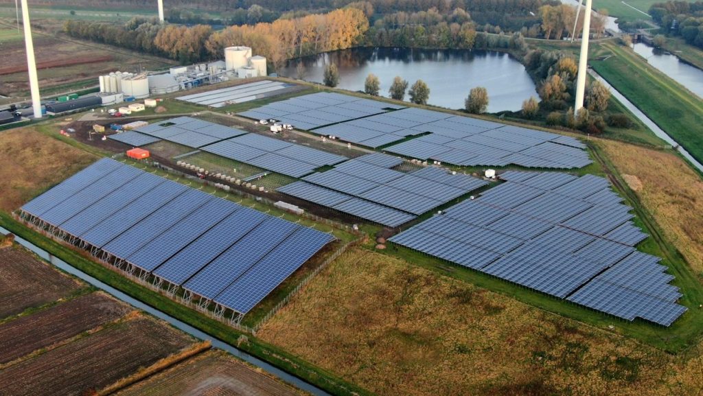 Waalwijk solar farm, former landfill